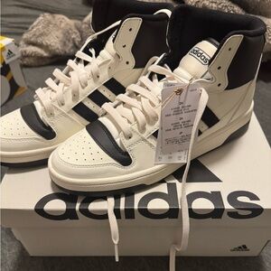 Adidas Break Start Mid W - Black and Cream